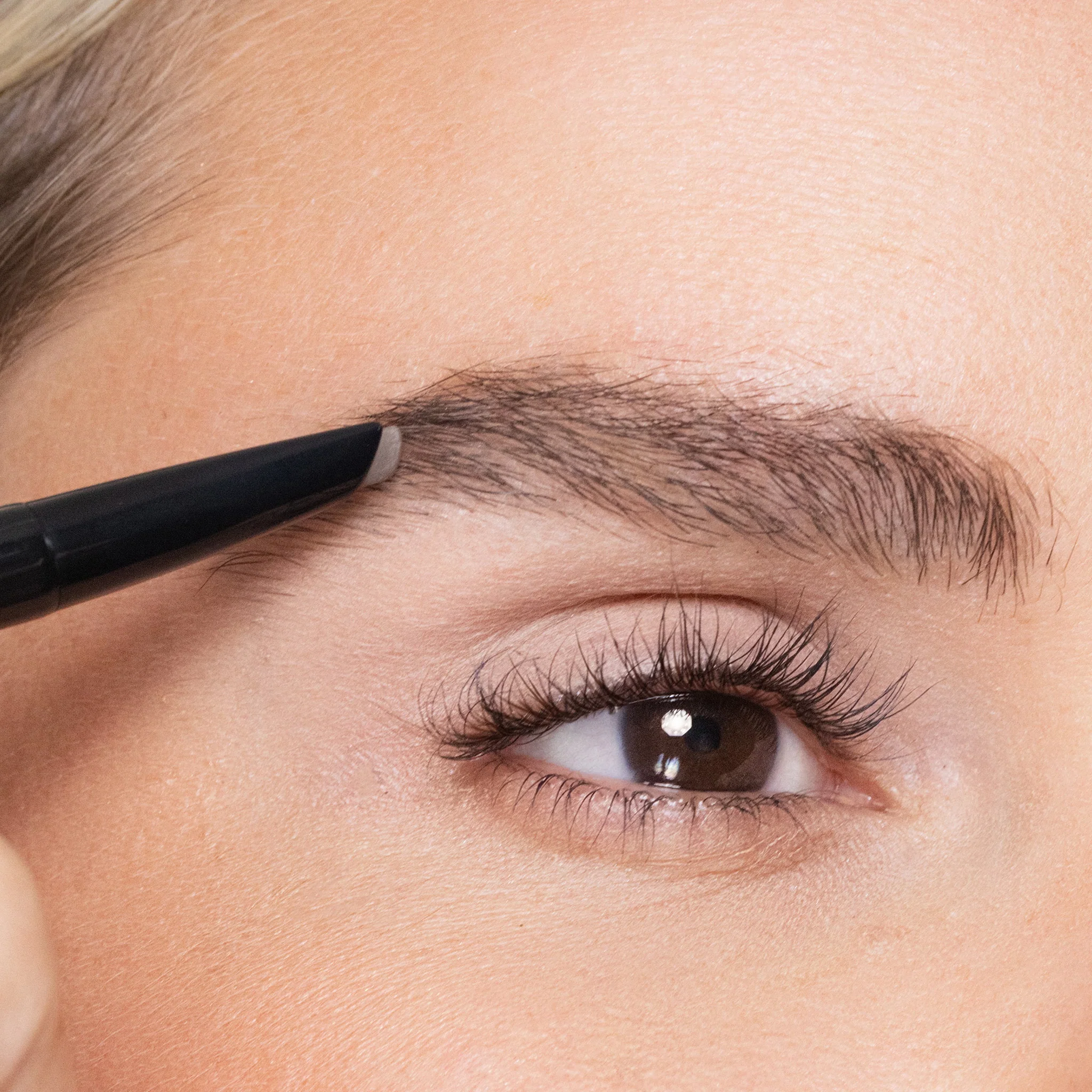 Trish McEvoy Fuller Brows® - Image 12
